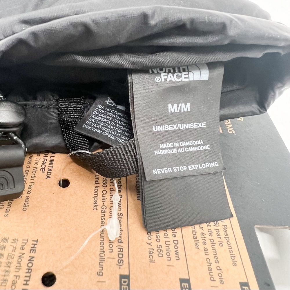 The North Face Nuptse Mittens - Picture 7 of 10